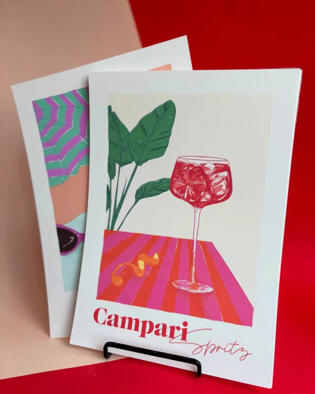 Campari, Hugo, Aperol, Limincello, Mirto, Select… quel est votre préféré ?

Vous pouvez trouver toutes les recettes et histoires dans le guide des spritz! Et afficher votre préféré en affiches A4 ou 30x40cm 🍹❤️‍🔥

Et pour vous aider à répondre, vous pouvez faire un petit tour à la Croix-Rousse, pour les goûter chez @pienza_aperitivo 😉